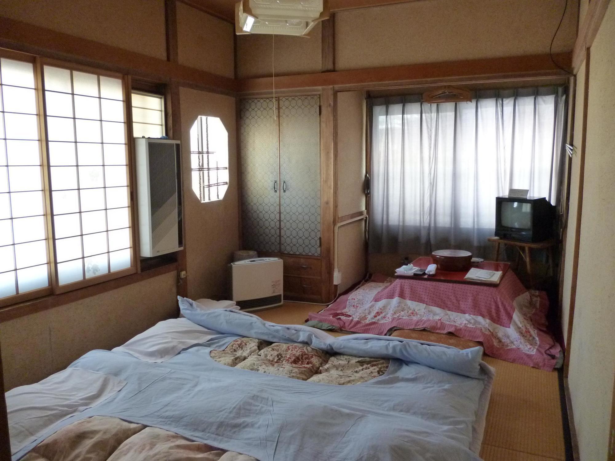 Uotoshi Ryokan Yamanouchi  Esterno foto