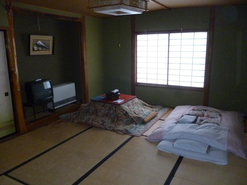 Uotoshi Ryokan Yamanouchi  Esterno foto